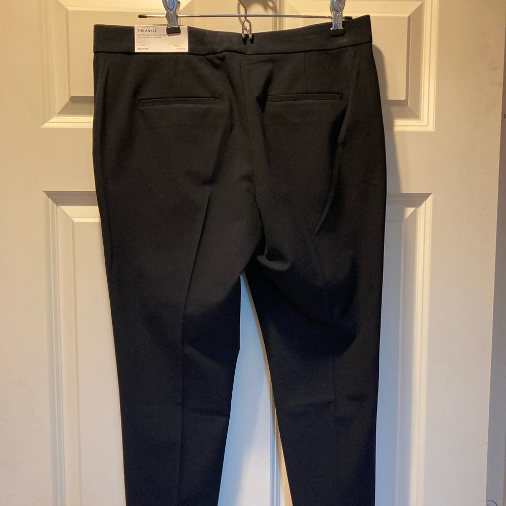 Ann Taylor seasonless stretch ankle pants